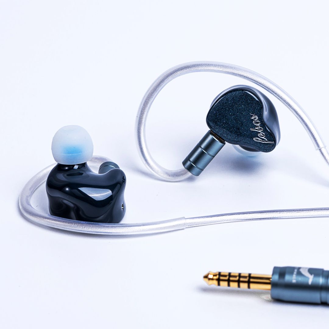 Headphone & Personal Audio Specialist