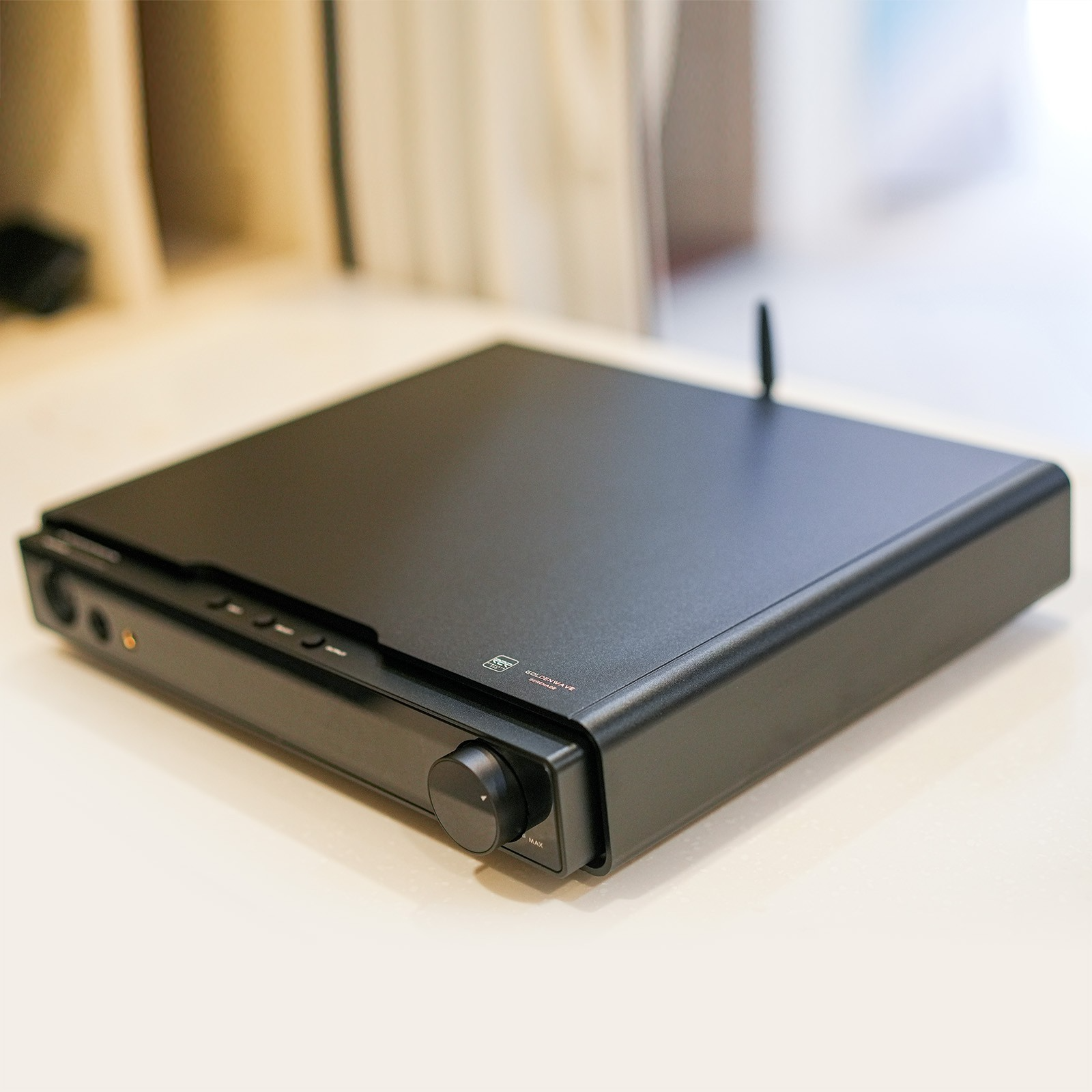 HIFIMAN Goldenwave Serenade Wireless – R2R DAC & Class A Amp SERENADE Wireless